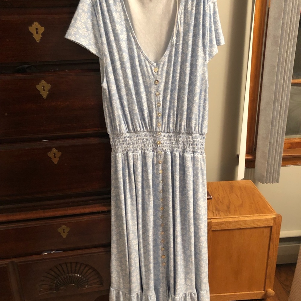 QED London Light Blue Floral Maxi Dress